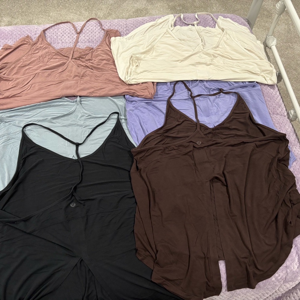 Bundle of 6 lululemon Assorted Sleeveless Tops in Multiple Colors size 10.